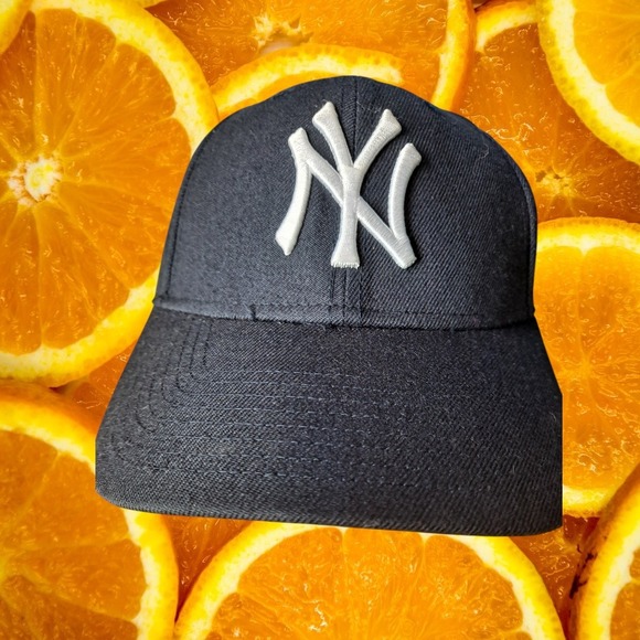 NY Yankees Hat Baseball Cap Fitted Adult Navy Blue MLB - Picture 1 of 8